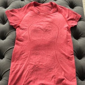 Lululemon Swiftly Tech Short Sleeve Crew